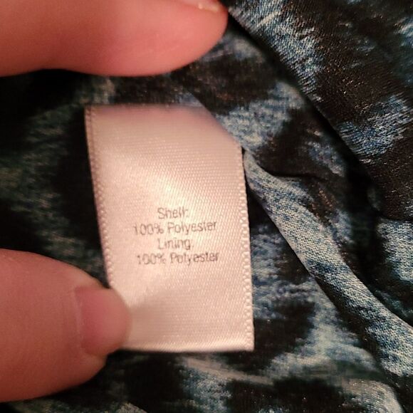 Jennifer Lopez Green  Leopard print poncho style top - Picture 5 of 6